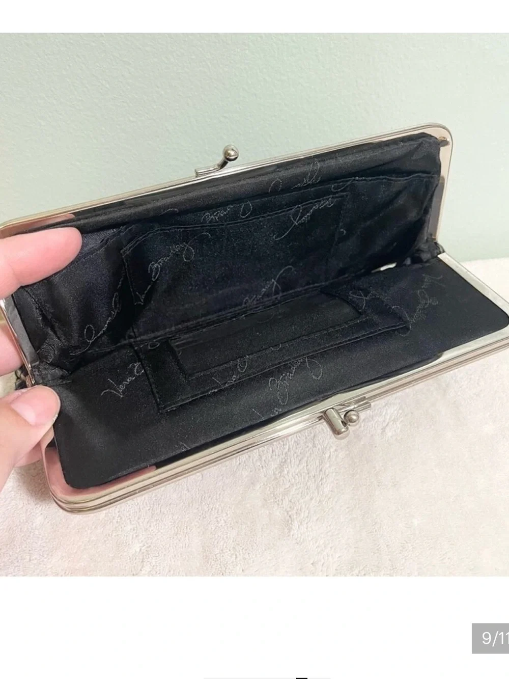Retired Vera Bradley Night Owl kiss lock Clutch